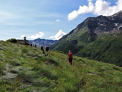 Arriviamo al Bivacco Hinderbalmo (ora Bivacco Pala  - mt.1950) all'alpe omonima.....
